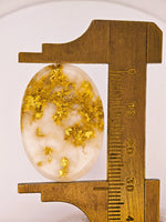 21ct Gold in Quartz Cabochon - Museum Grade