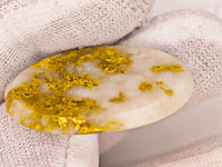 21ct Gold in Quartz Cabochon - Museum Grade