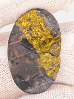 9.29ct Black Gold in Quartz Cabochon