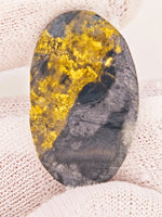 9.29ct Black Gold in Quartz Cabochon