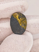 9.39ct Black Gold in Quartz Cabochon