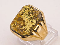22K Gold in Quartz Ring - 16to1 Mine - STUNNER