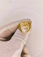 14K 16to1 Gold Quartz Signet Ring - Vintage Italy