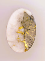 23.83ct Gympie Australia mine Gold Quartz & Platinum Cabochon