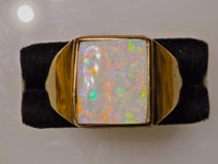 10K Solid 2.10ct Australian Coober Pedy Opal Ring