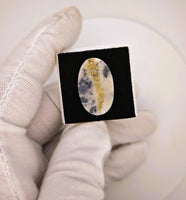 8.47ct 16to1 mine Gold Quartz Cabochon