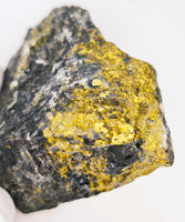 165.6 Grams Bonzana Gold Quartz Specimen