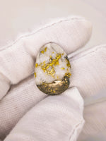 19.38ct Gympie Australia Gold Quartz & Platinum Cabochon