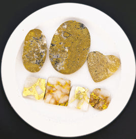 7 x California Gold Quartz Cabochon Parcel - 33.56cts