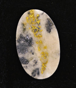 8.47ct 16to1 mine Gold Quartz Cabochon