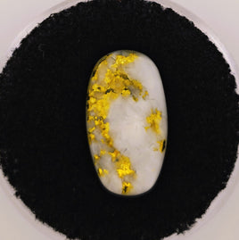 4.55ct 16to1 mine Gold Quartz Cabochon